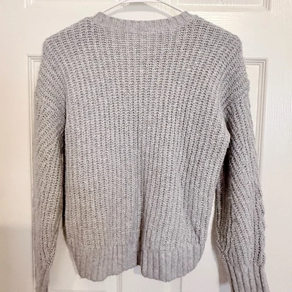 Girls Abercrombie sweater size 9/10 - Picture 3 of 4